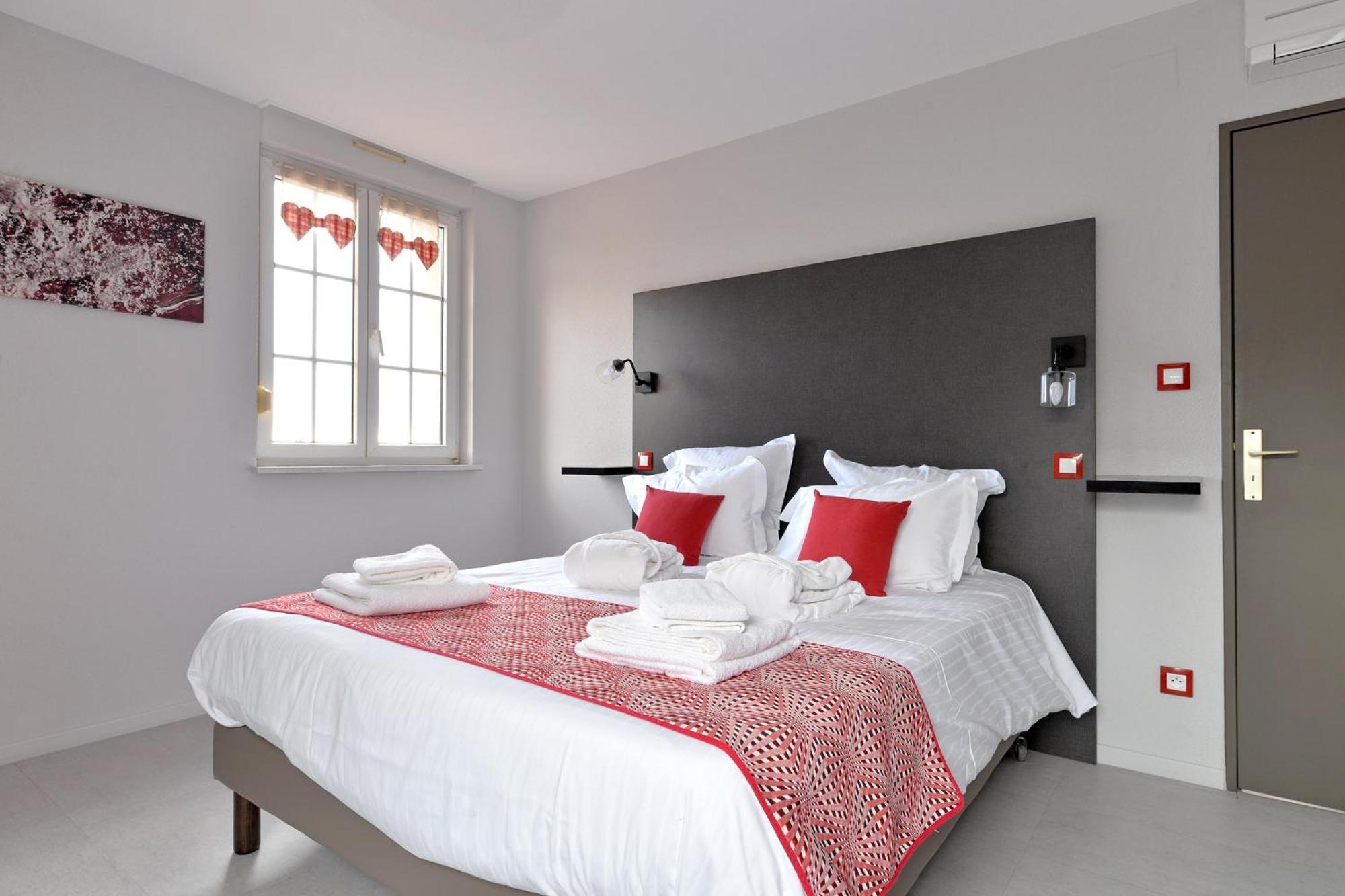 L'Eclos Des Vignes - Appartements Haut De Gamme Avec Spa Bergheim Bilik gambar