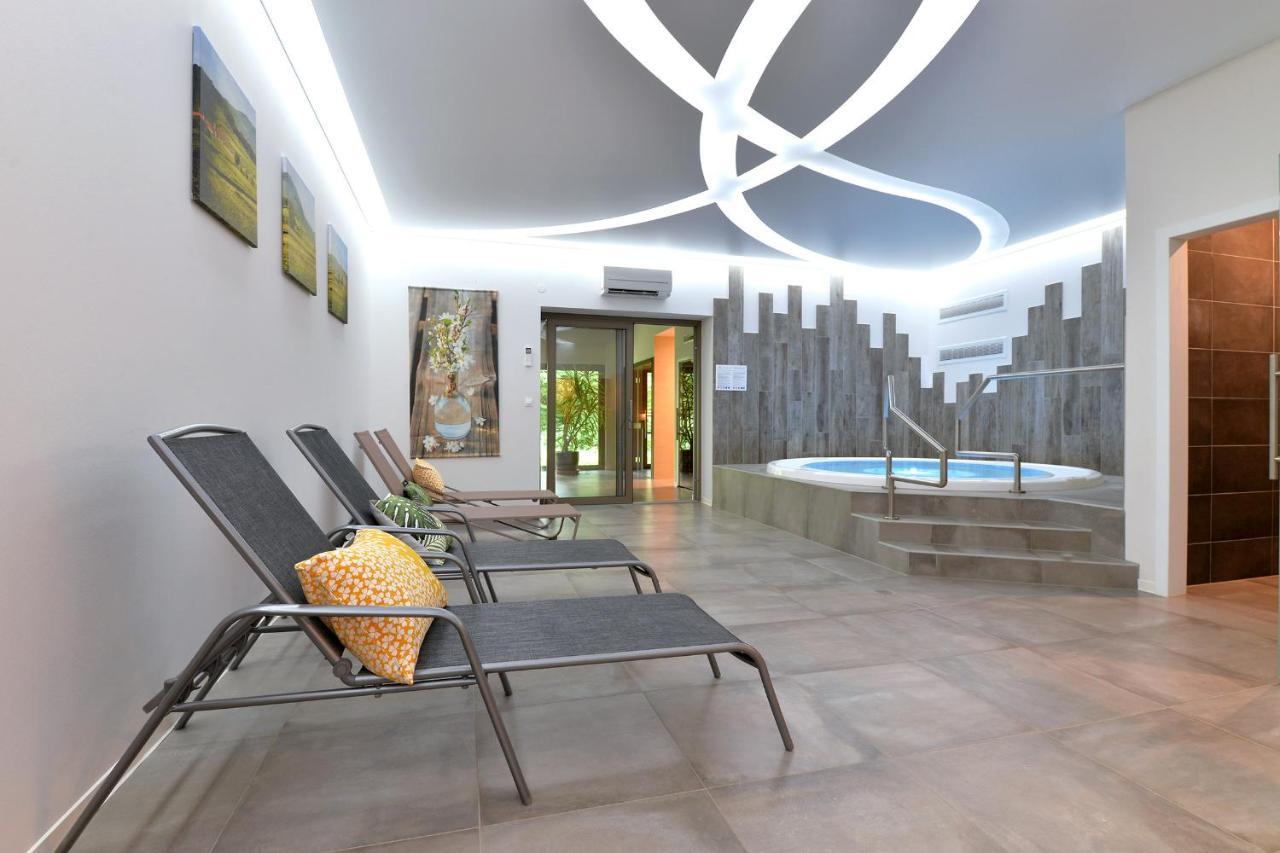 L'Eclos Des Vignes - Appartements Haut De Gamme Avec Spa Bergheim Luaran gambar